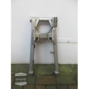 Kawasaki GPz750 achterbrug / achter brug vork / swingarm 